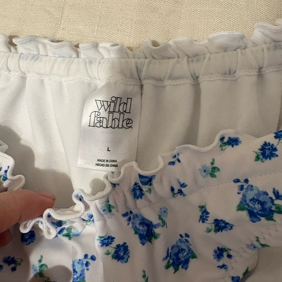 Wild Fable Floral Bikini Bottoms White Blue Print Size Large NWT - Picture 6 of 7